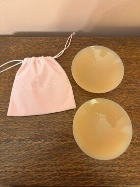 Grippy CAKES™ circles - Non-Adhesive Nipple Cover - Size: (+) (DDD+) Honey Color